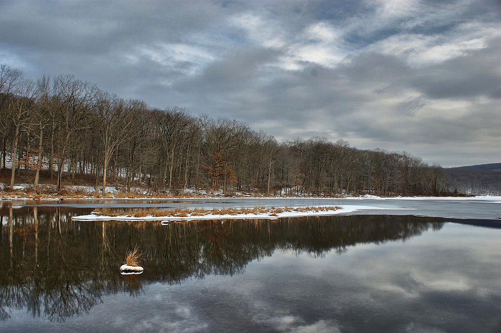 Western shore of Silver Mine Lake.